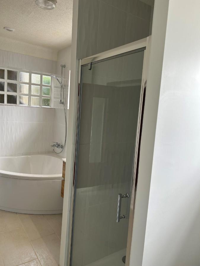 Gite Independant En Duplex Proche Mer Cote De Granit Rose Pleubian Exteriör bild